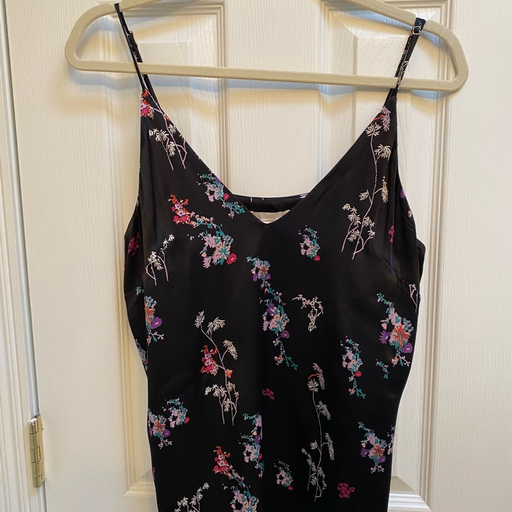 H&M Black Floral V-neck Camisole Tank Top Size 8